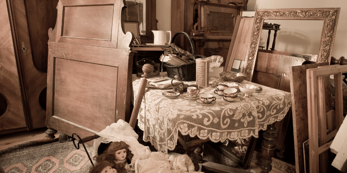 A room filled with vintage items